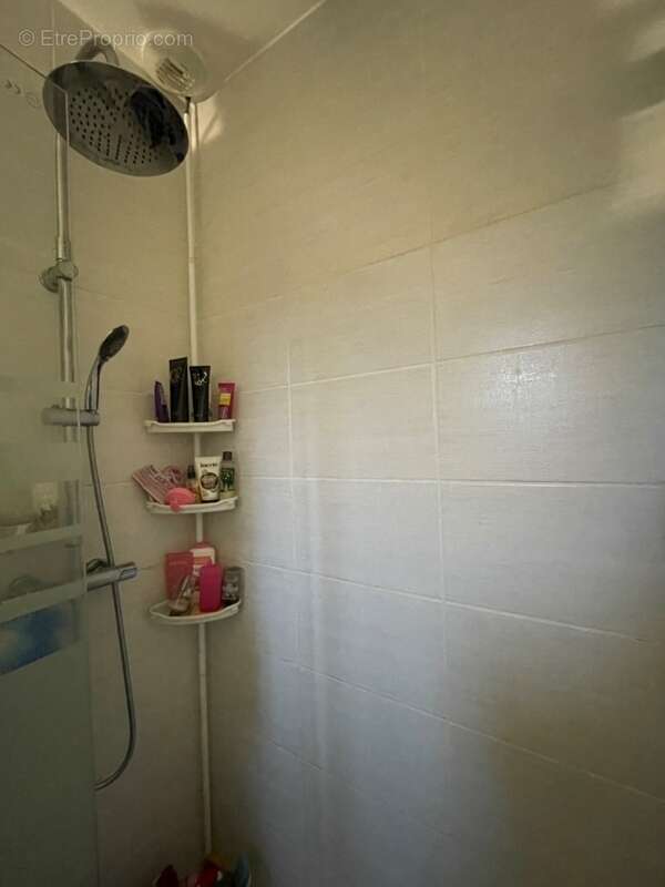 Maison à MONTAIGUT-LE-BLANC