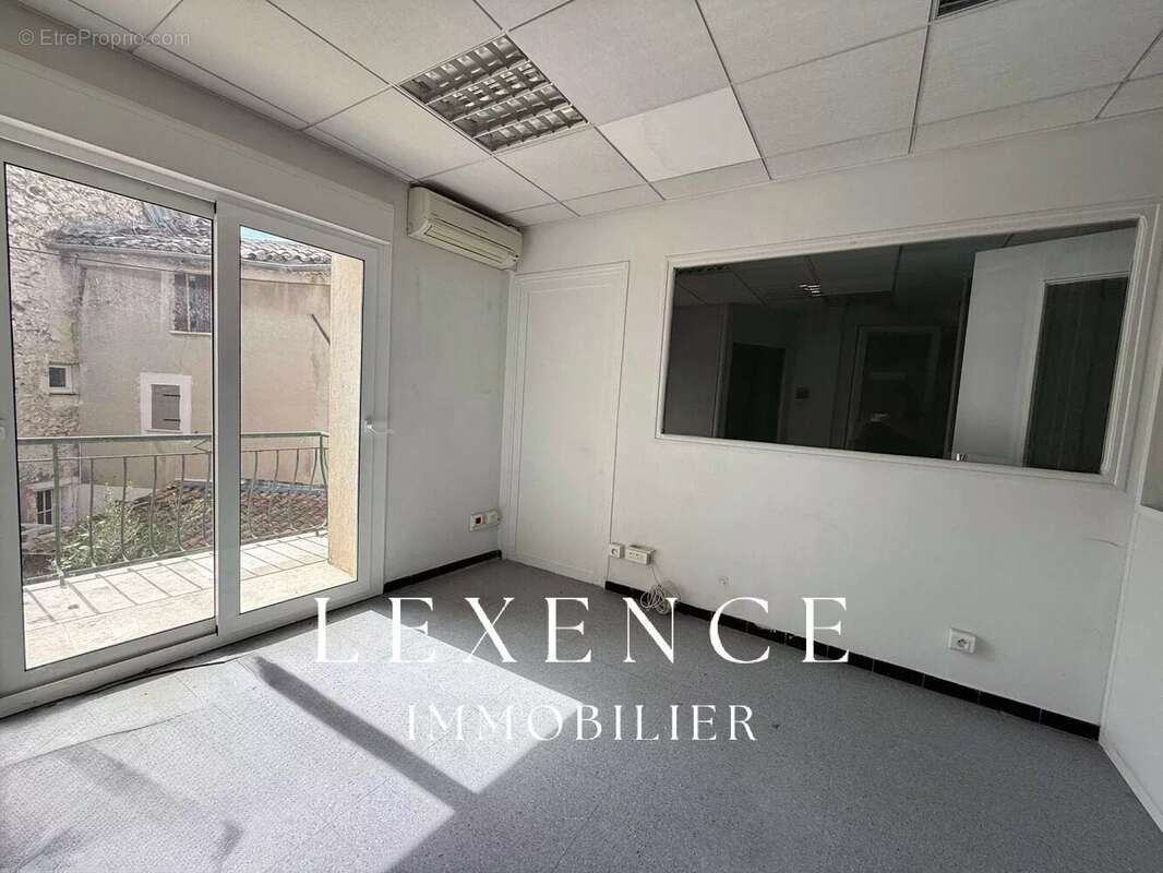 Appartement à ORGON