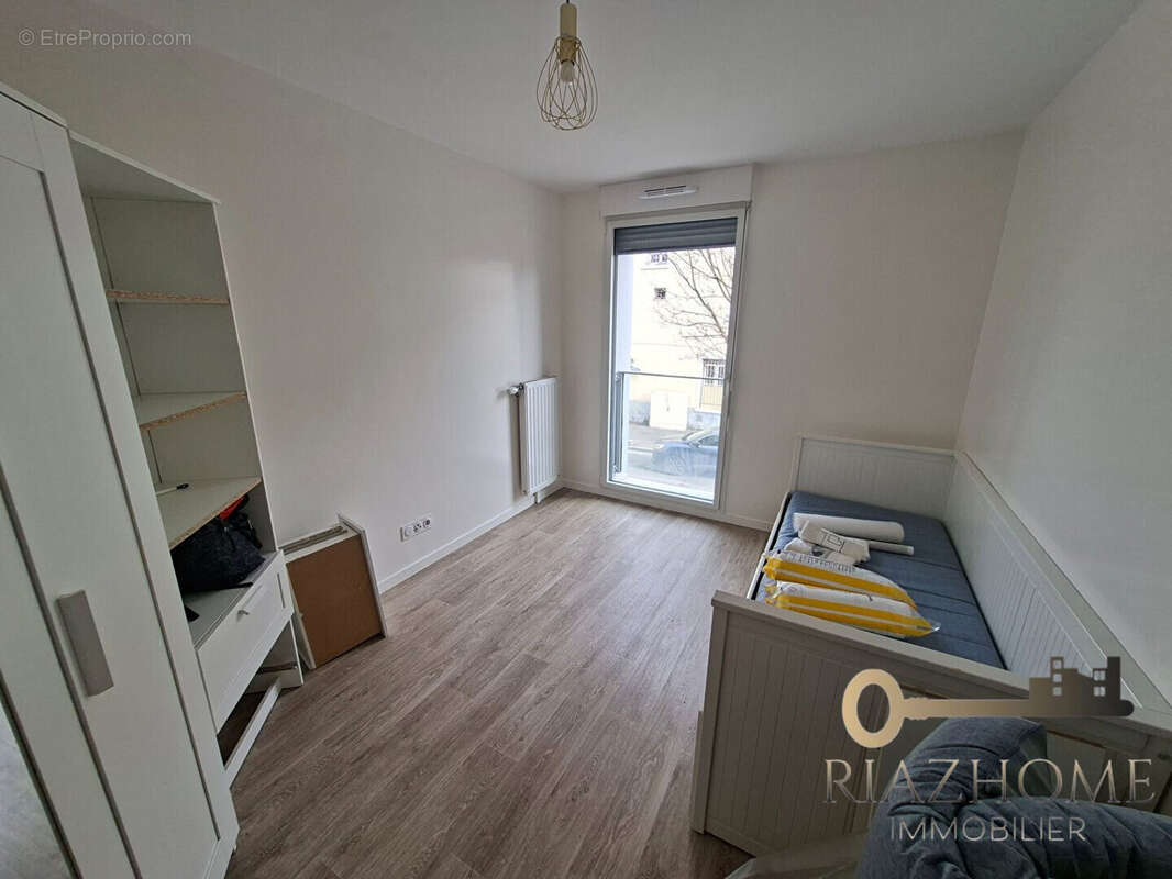 Appartement à LA COURNEUVE