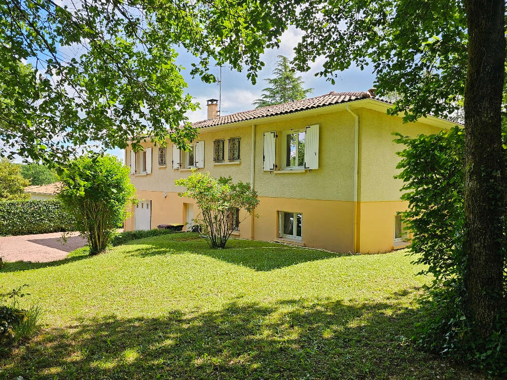 Maison à MOUTHIERS-SUR-BOEME