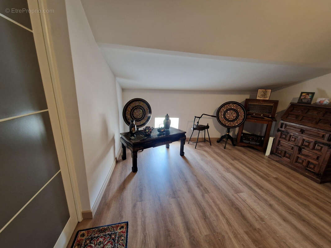 Maison à SAINT-GEORGES-DES-AGOUTS