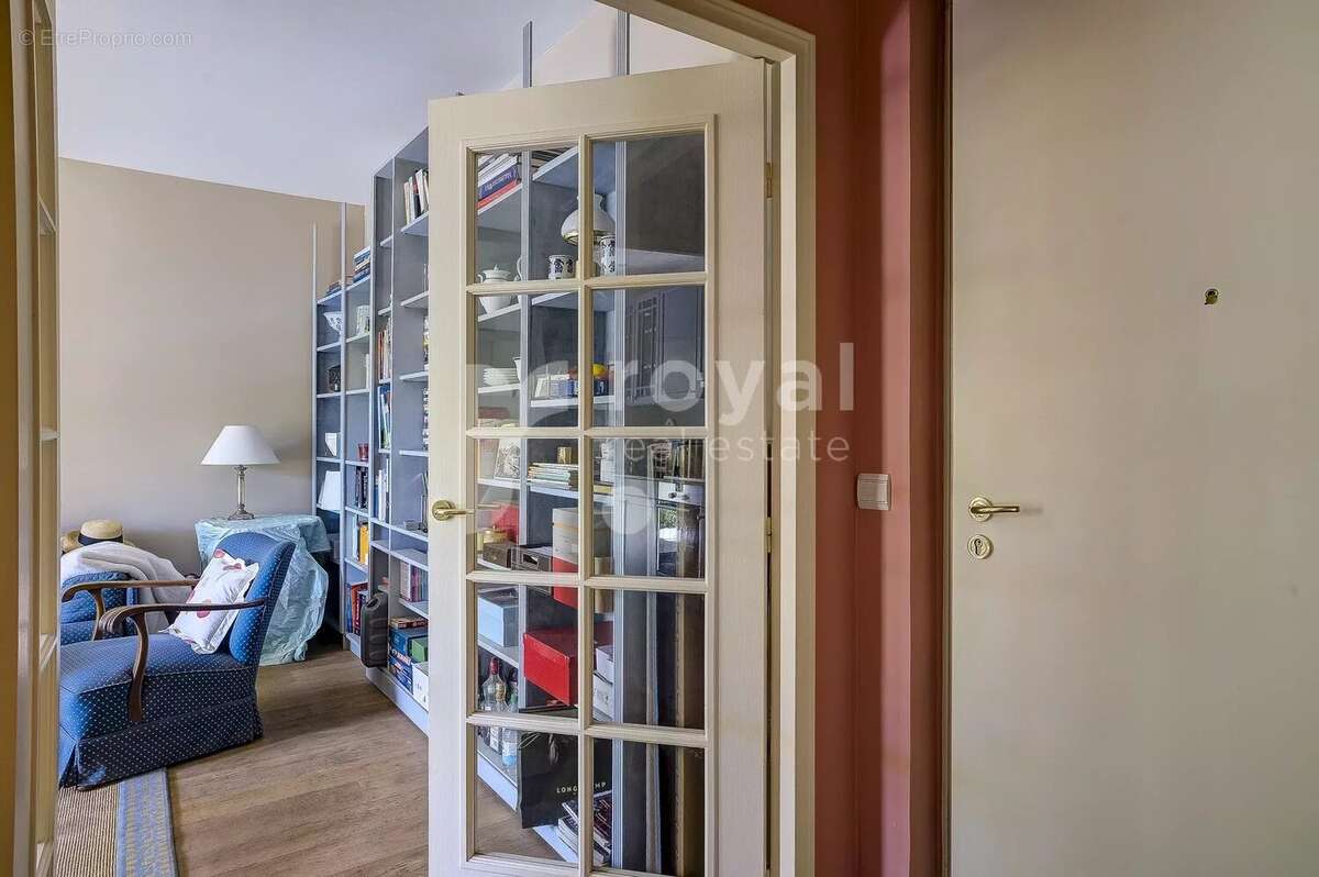 Appartement à MOUGINS