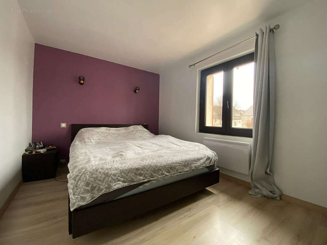 Maison à NEUILLY-SAINT-FRONT