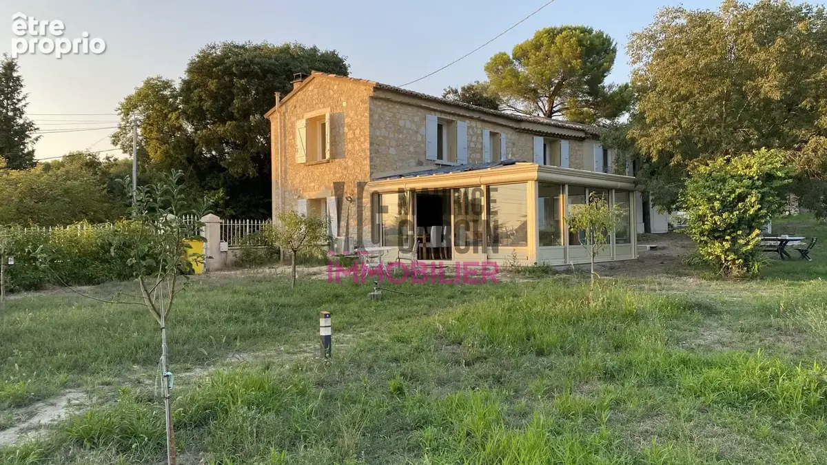 Photo Maison à Velleron au prix de 564 900€