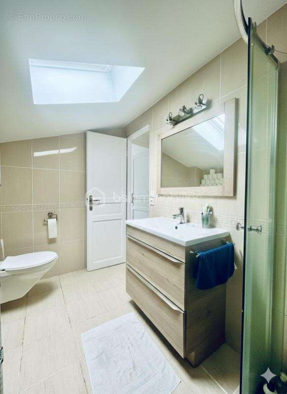 Maison à OZOIR-LA-FERRIERE