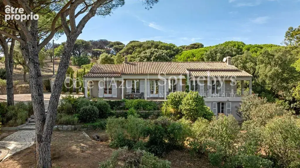 Ramatuelle, propriété à rénover avec vue mer panoramique dans le secteur des Marres - photo 3