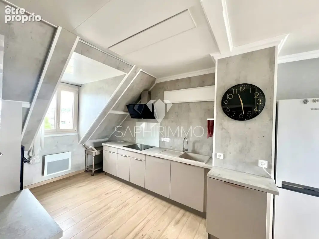 Appartement dernier étage avec garages et ascenseur - centre ville de Brive - photo 4