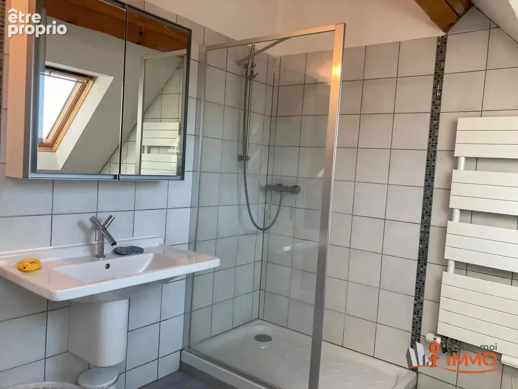 Beaucoup de charme pour cette maison bourgeoise rénovée. - photo 16