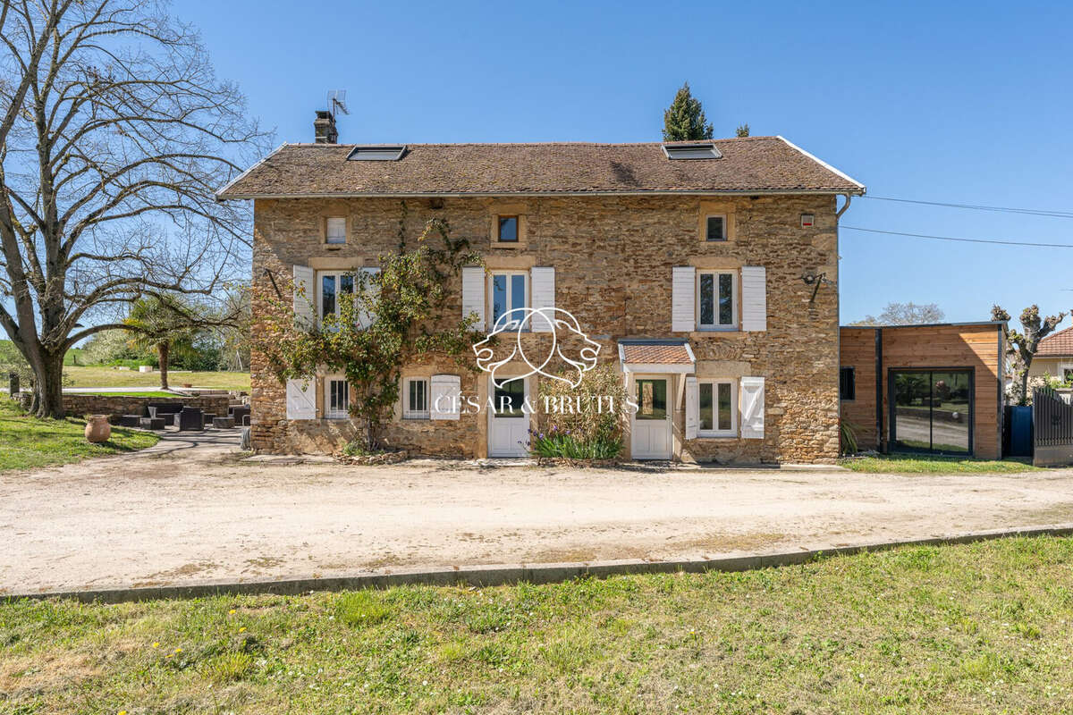 Maison à CHOZEAU