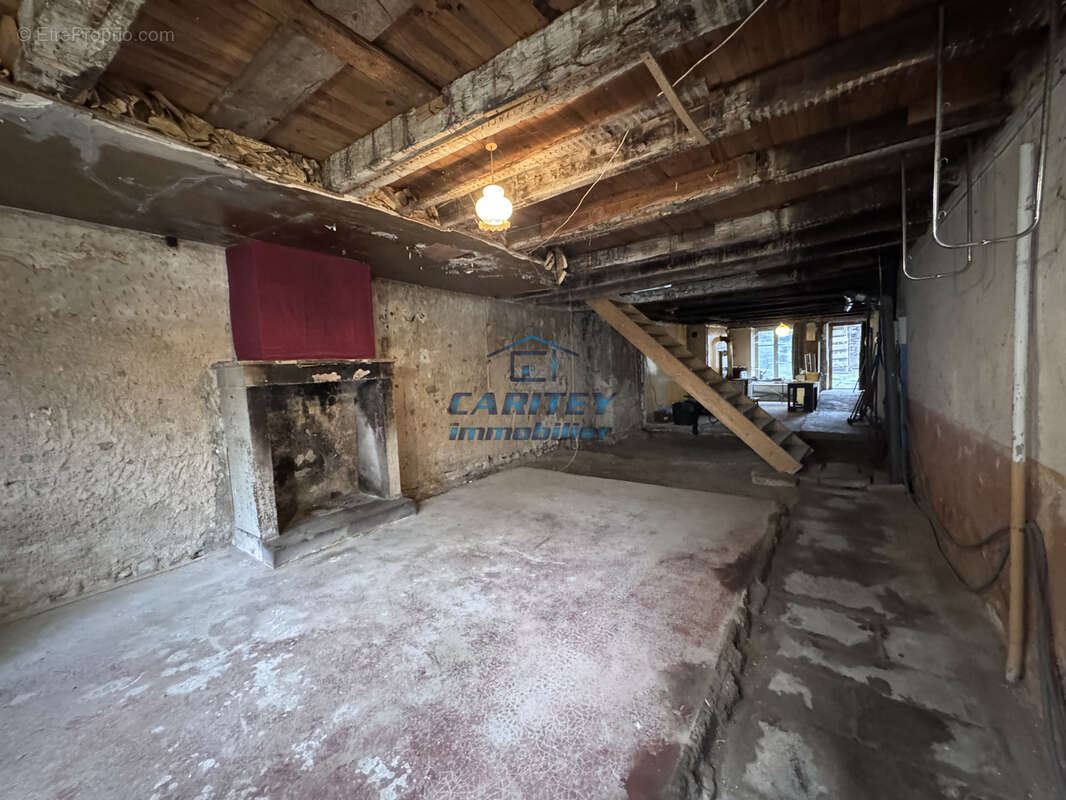 Appartement à LUXEUIL-LES-BAINS