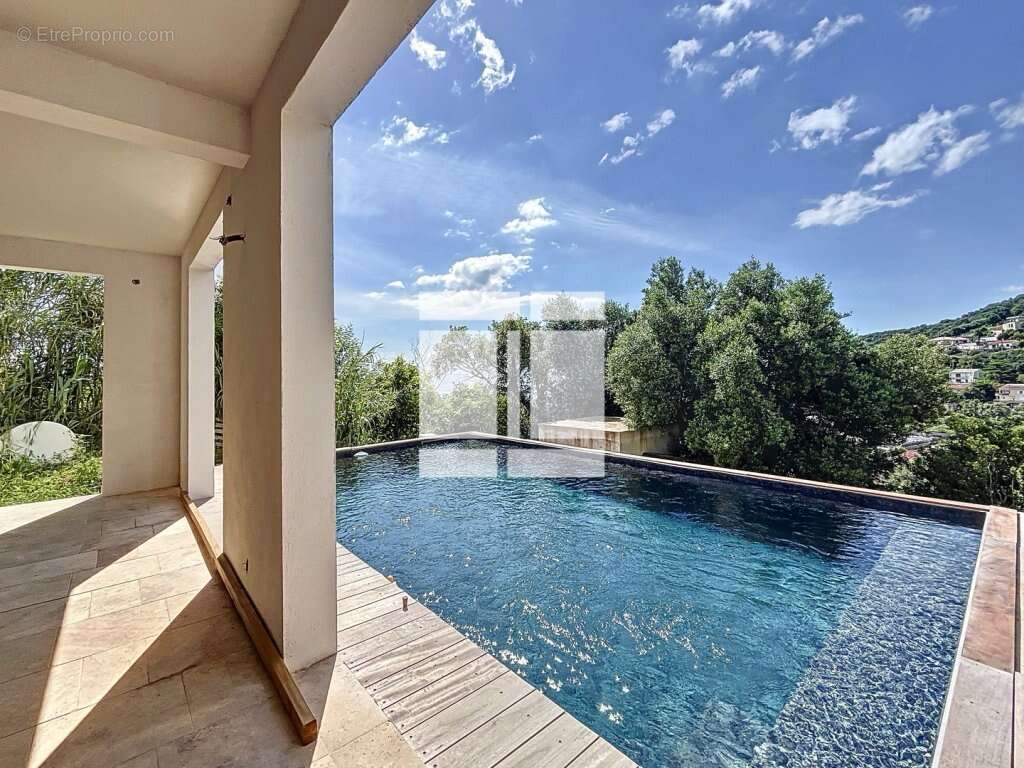 Maison à SANTA-MARIA-DI-LOTA