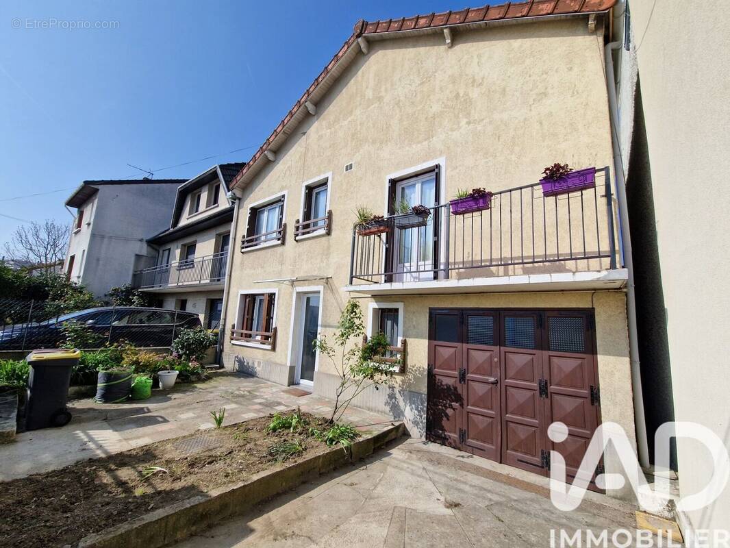 Photo 1 - Maison à MONTREUIL