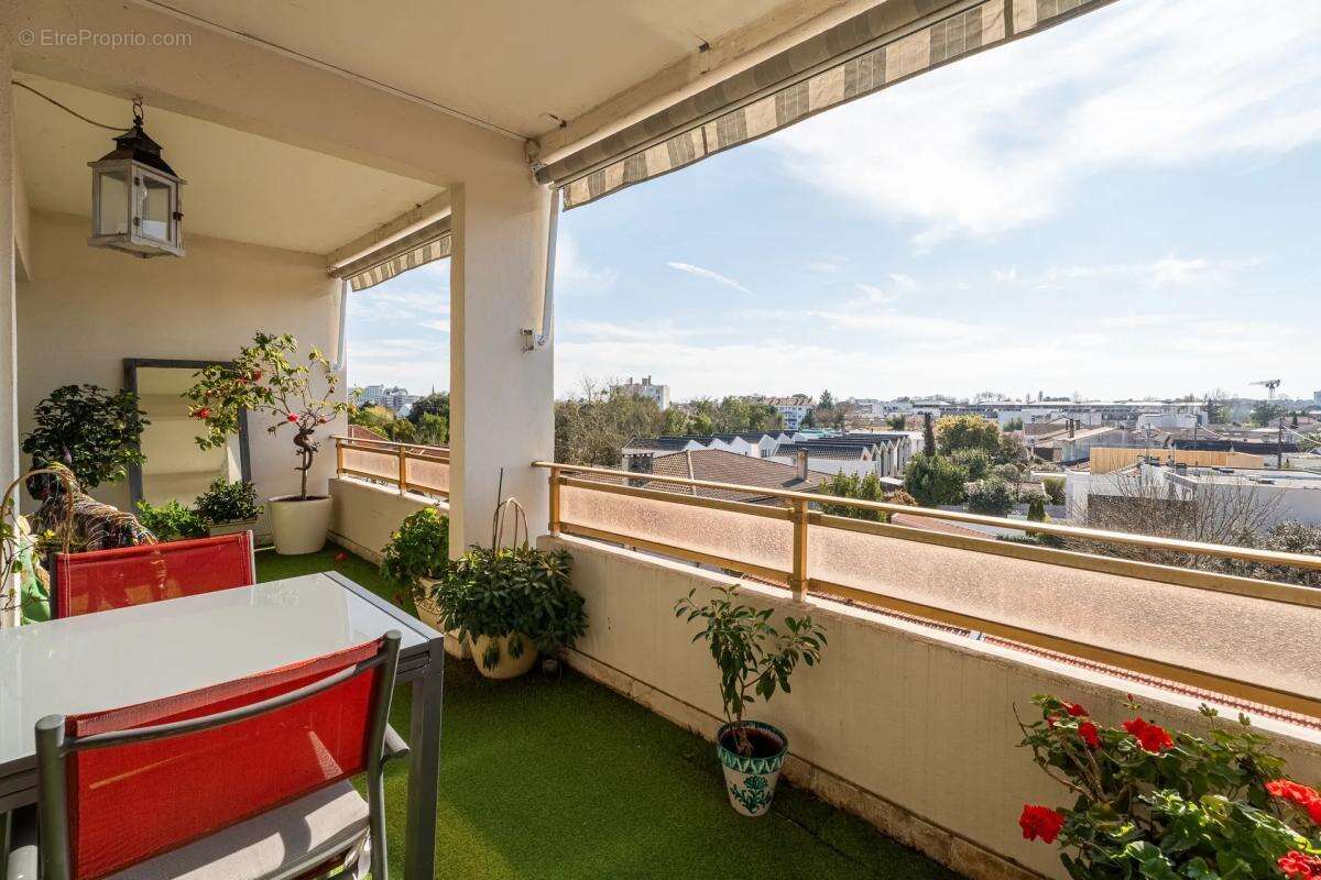 Appartement à BORDEAUX