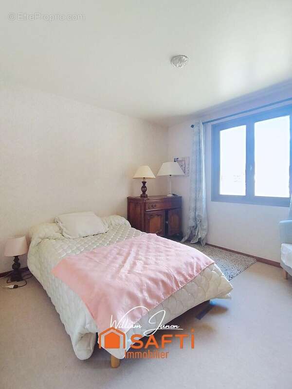 Maison 94 m² à Bas-En-Basset  - photo 6