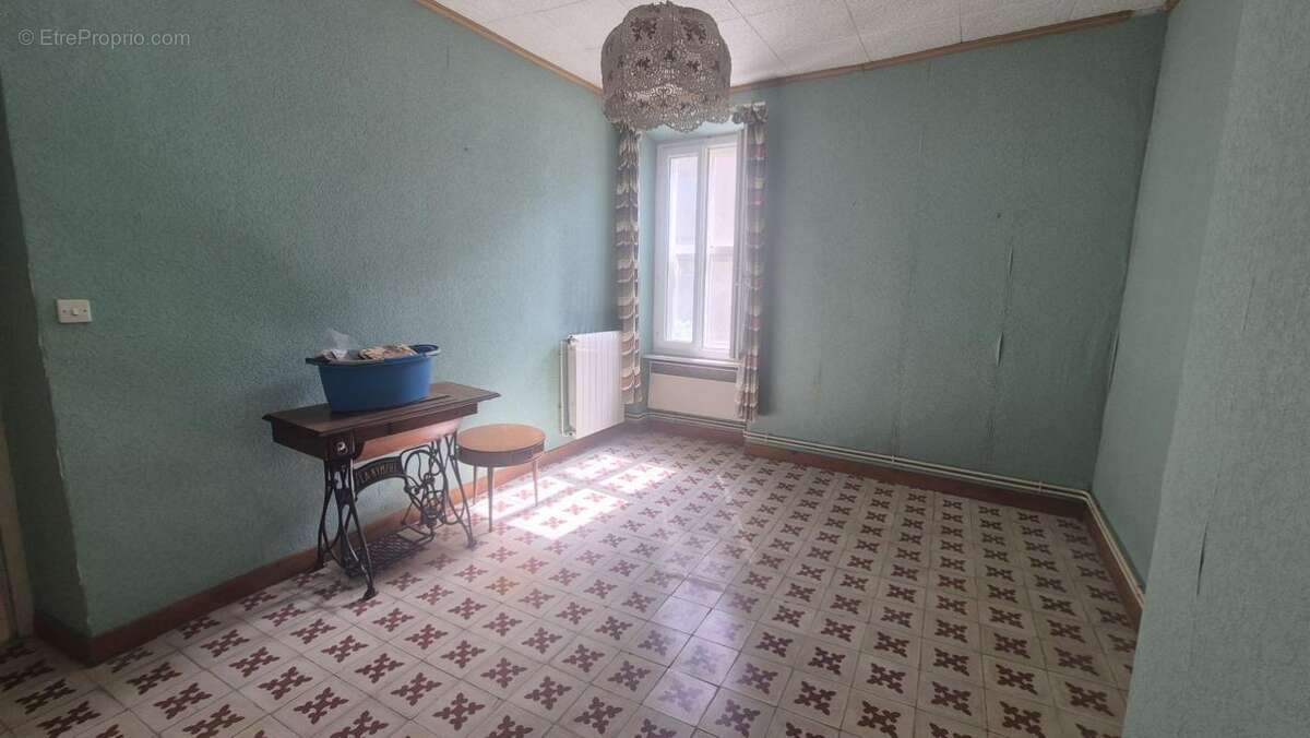 Maison 80 m² à Homps  - photo 4