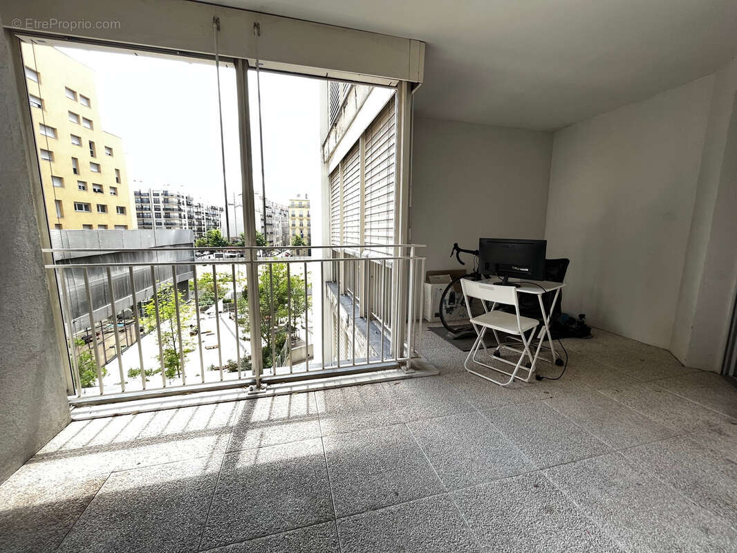 Appartement à MARSEILLE-2E