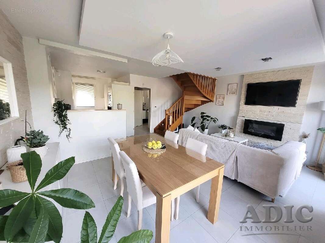 Maison 80 m² à Othis  - photo 3