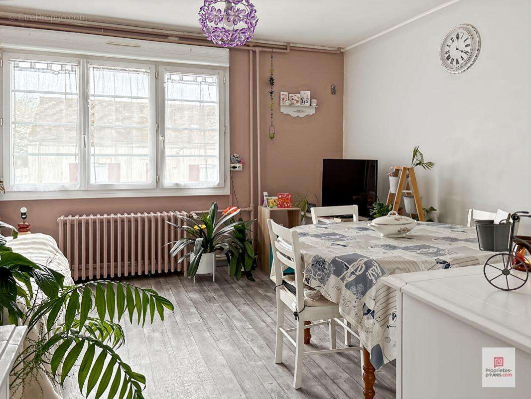 Maison à PRECIGNE