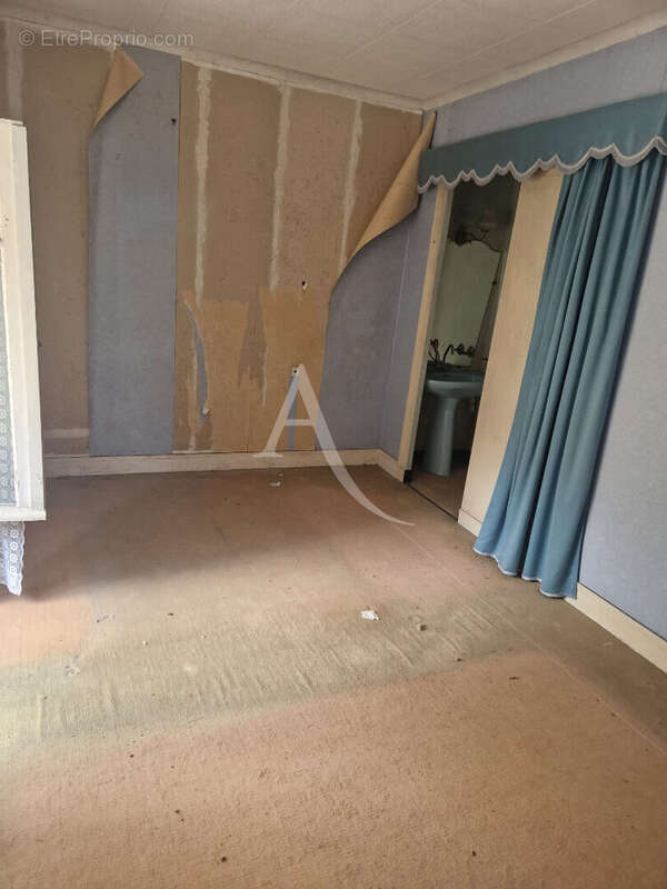 Maison à SAINT-CESAIRE