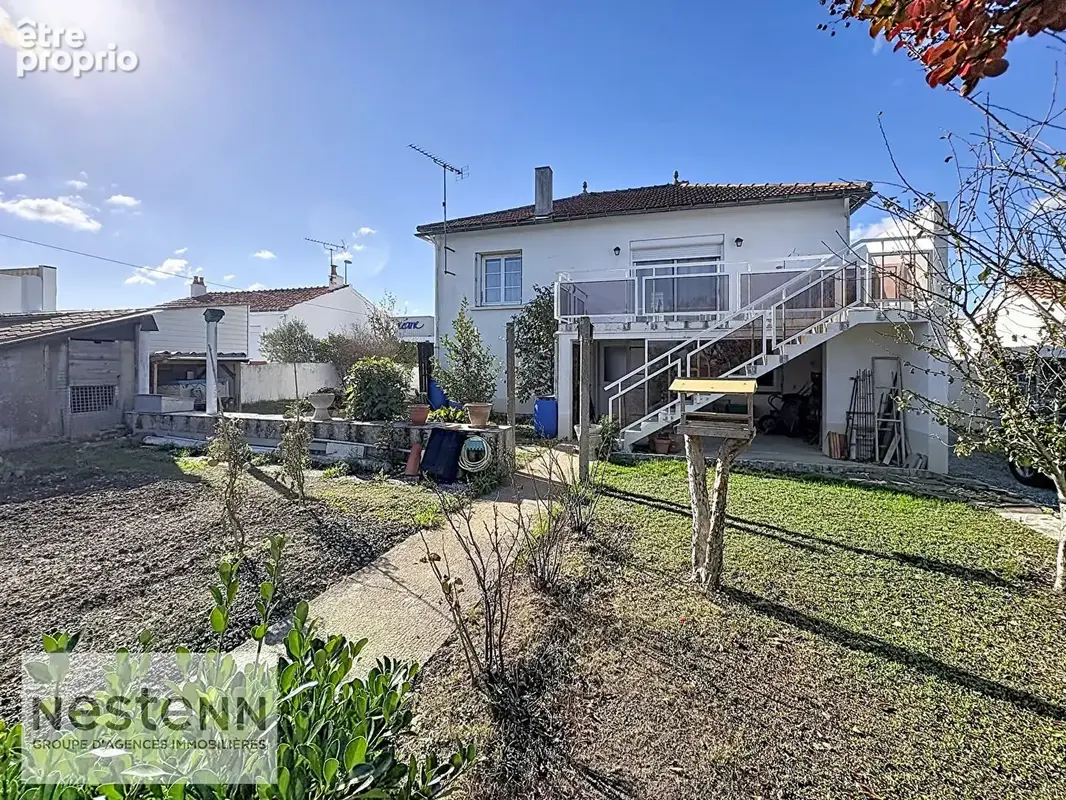 Maison 3 Chambres proche Centre Beauvoir sur mer 182 200 euro fai - photo 3