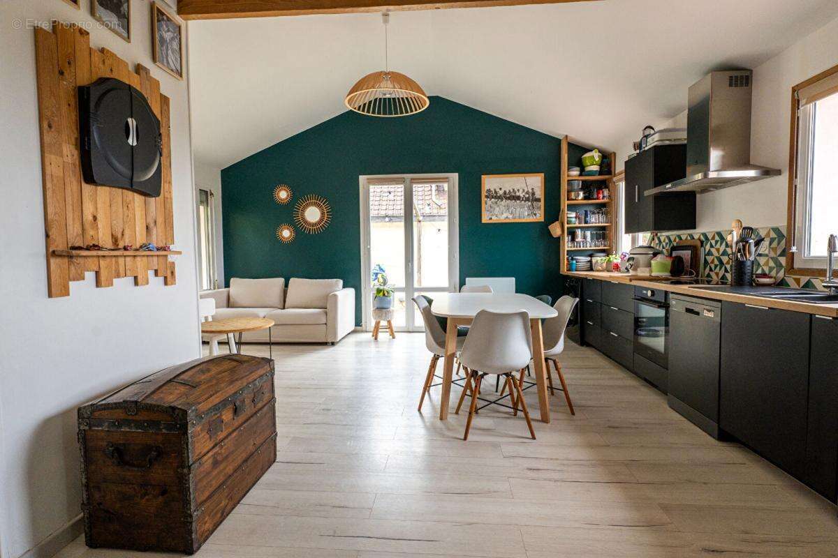 Maison à MONTIVILLIERS