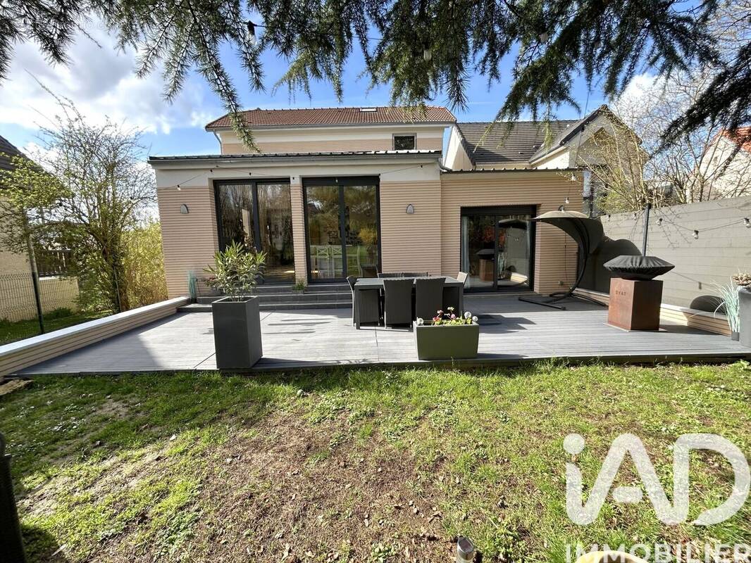 Photo 1 - Maison à SUCY-EN-BRIE