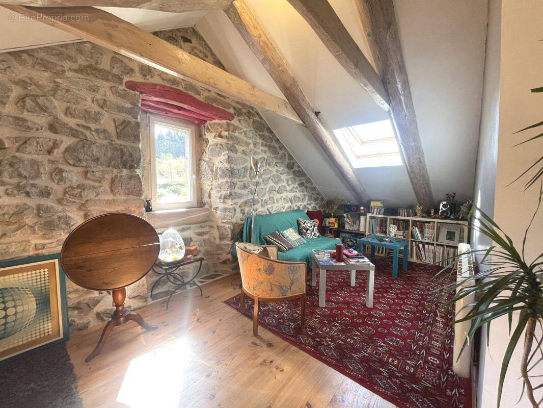 Appartement à MAZET-SAINT-VOY