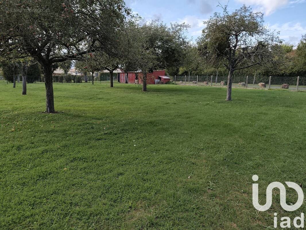 Photo 1 - Terrain à SAINT-COSME-EN-VAIRAIS