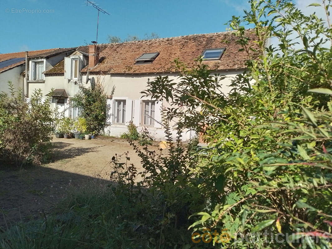 Maison à CHARENTON-DU-CHER