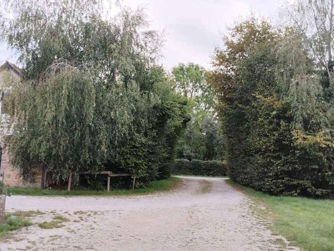 Propriété Corps de Ferme, 3 batisses en pierre, Batiments agricoles, gite & habitation de Qualité, proche LE PERCHE, ALENCON, 2h - photo 2