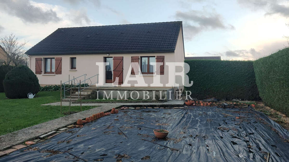 Maison à SAINT-PIERRE-DES-NIDS