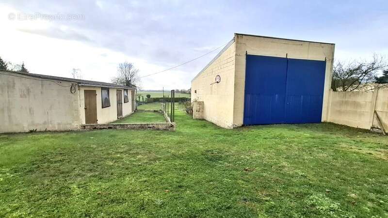 Maison à SAINT-QUENTIN