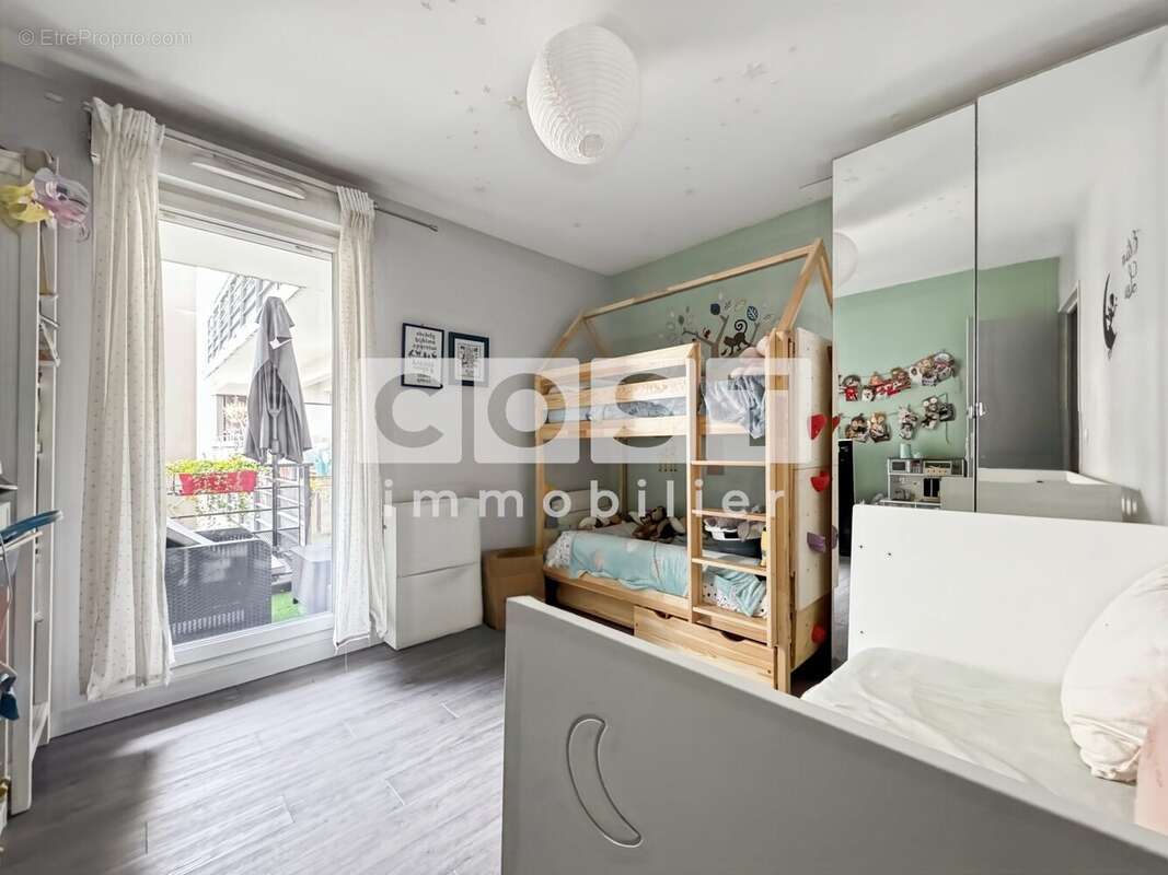Appartement à GENNEVILLIERS