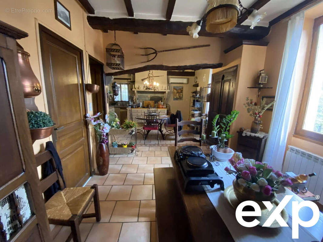 Maison à ROBIAC-ROCHESSADOULE