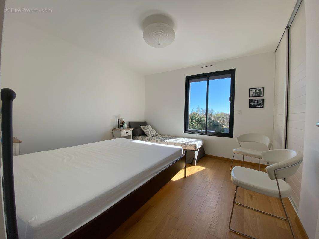 Maison à LES MATHES