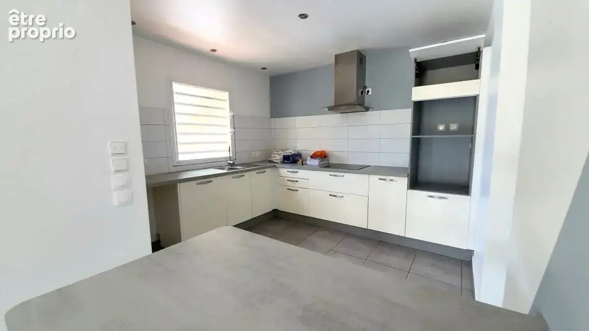 Maison F4 plain pied à BESSON - photo 3