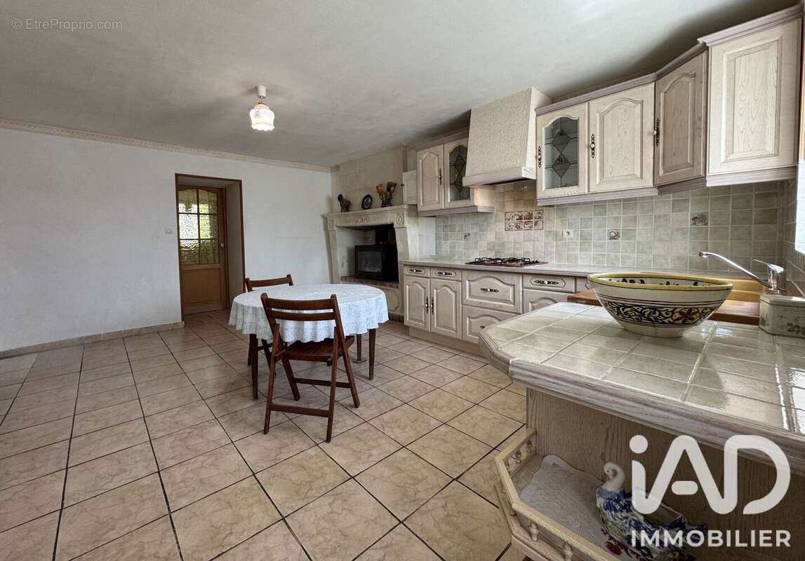 Maison 70 m² à Vivy  - photo 5