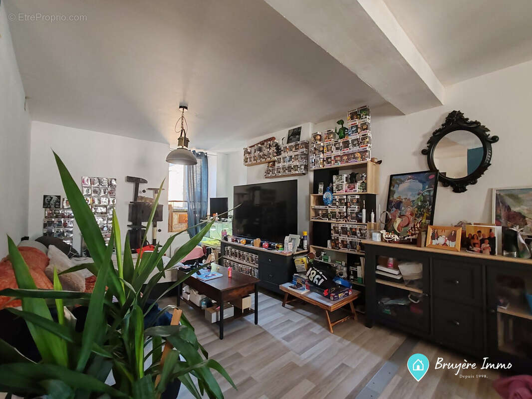Appartement à FOURMIES