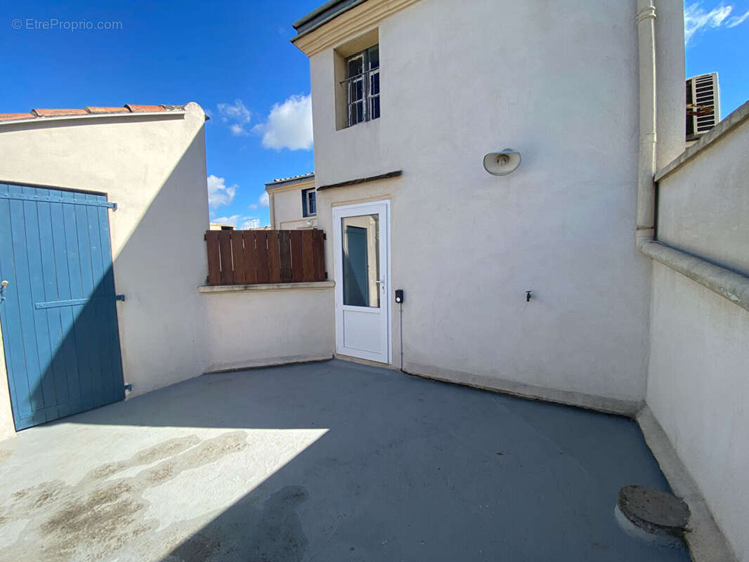 Appartement T3 + terrasse & cellier - photo 6