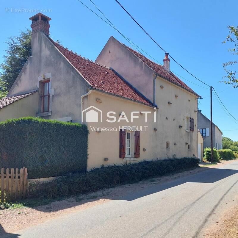 Photo 1 - Maison à CORVOL-L'ORGUEILLEUX