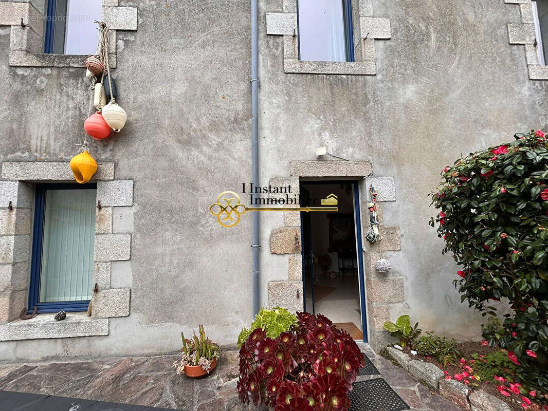 Maison à SANTEC