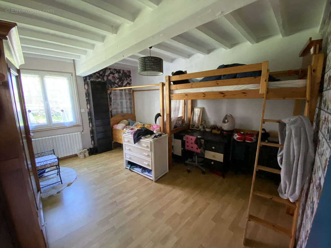 Maison à POIX-DE-PICARDIE