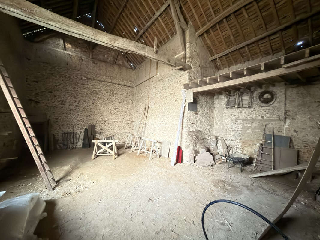 Maison à AUNEAU