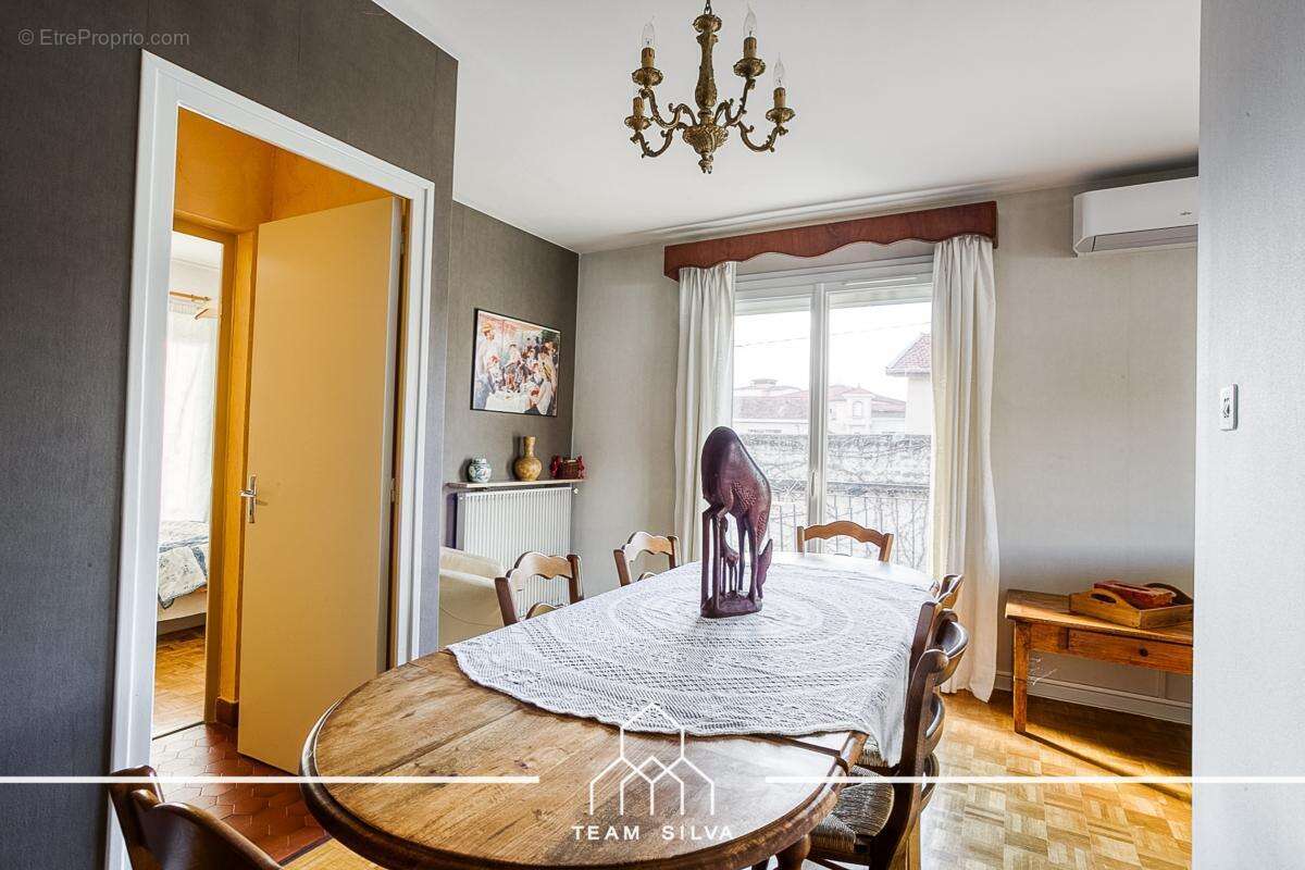 Maison à SEREZIN-DU-RHONE