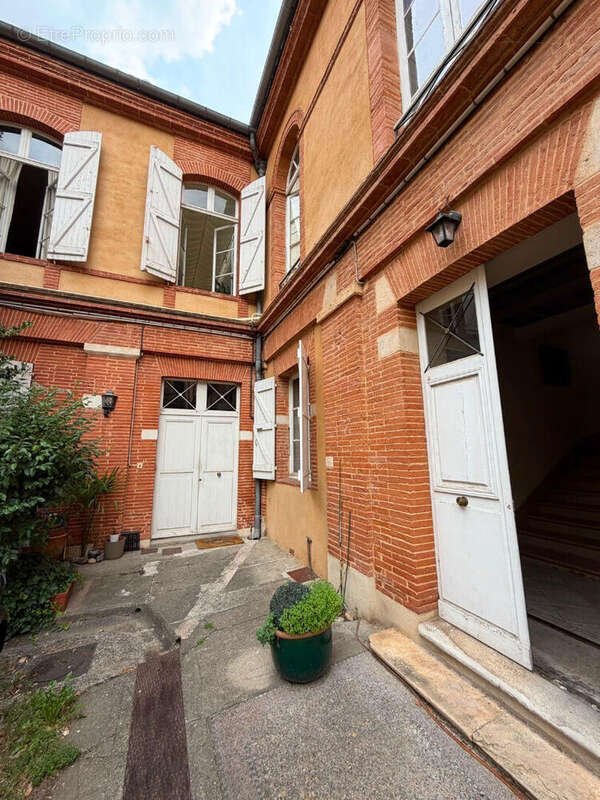 Maison bourgeoise de caractère  - quartier saint-etienne - photo 2