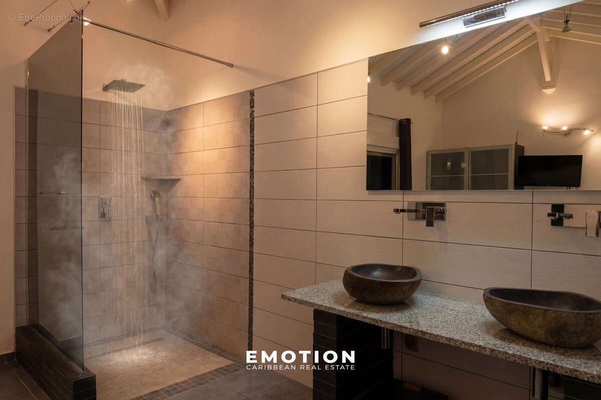 Maison à SAINT-FRANCOIS