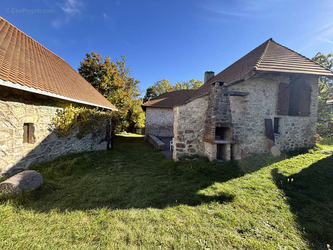 Maison à LA ROCHE-DES-ARNAUDS