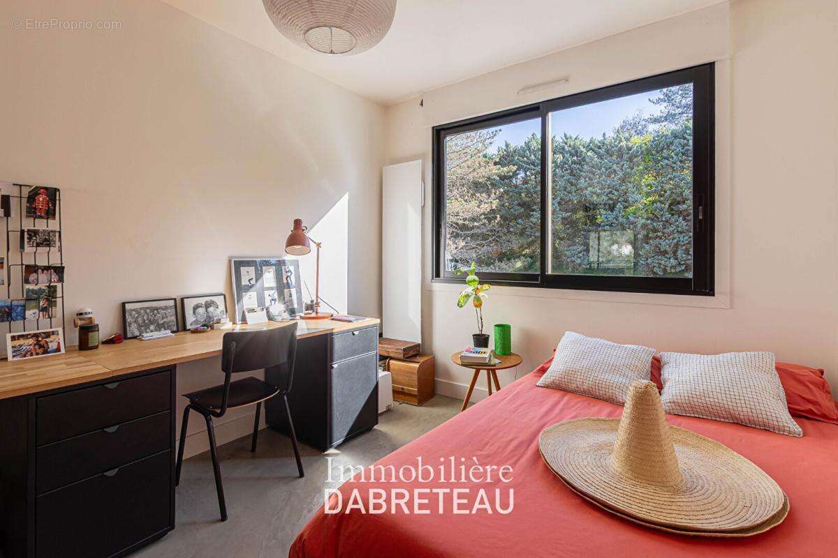 Appartement à CHARBONNIERES-LES-BAINS