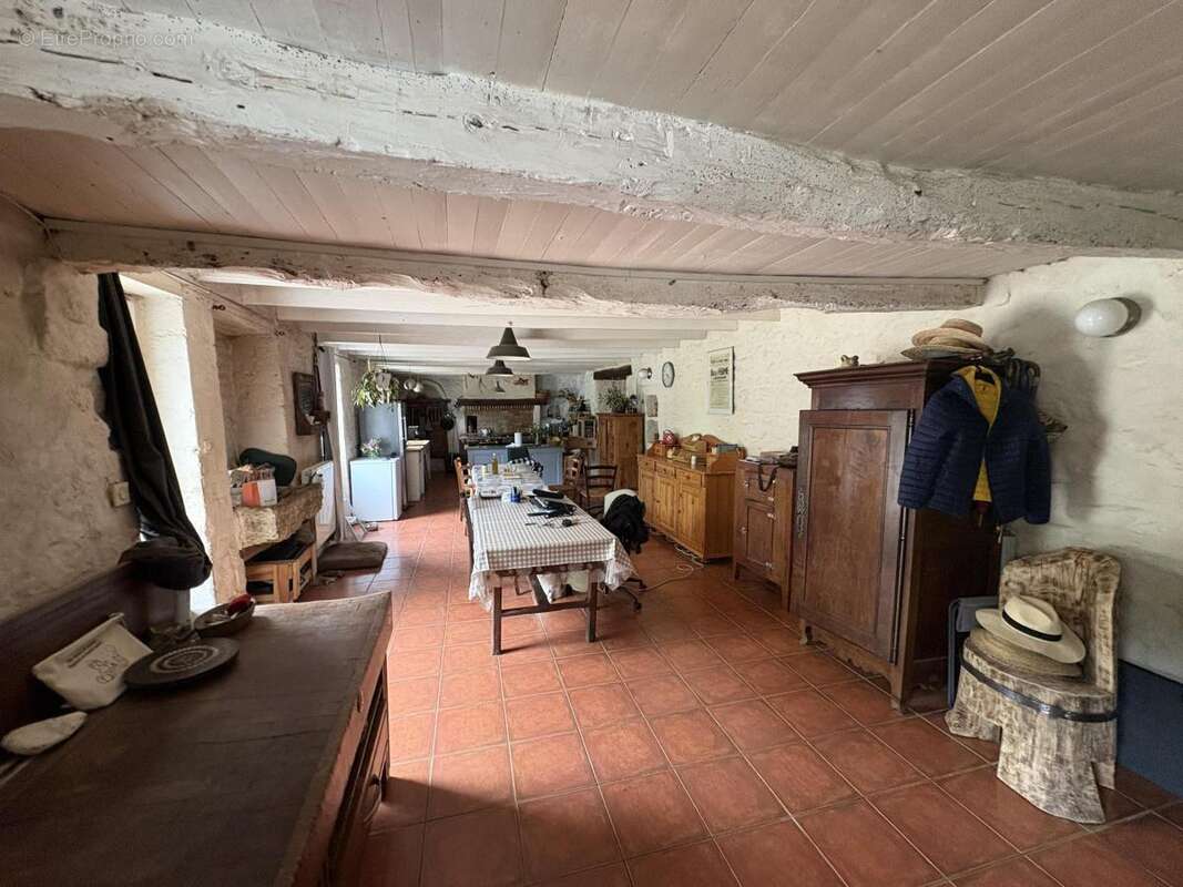 Maison à BEAUSSAIS