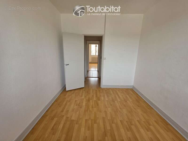 Appartement 143 m² à Sedan  - photo 10